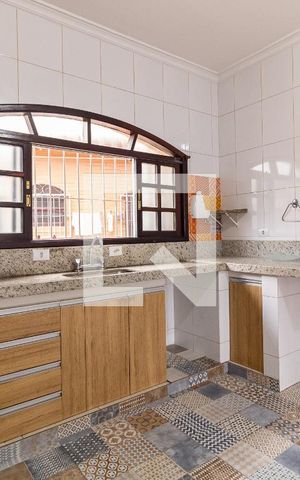 Casa para alugar com 240m², 2 quartos e 2 vagas Casa para alugar com 240m², 2 quartos e 2 vagasCozinha