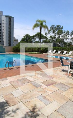 Apartamento à venda com 178m², 3 quartos e sem vagaÁrea comum - Piscina