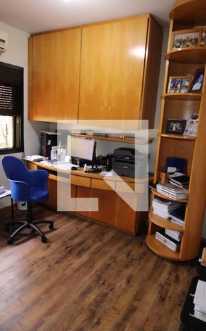 Apartamento à venda com 178m², 3 quartos e sem vagaSuíte 3