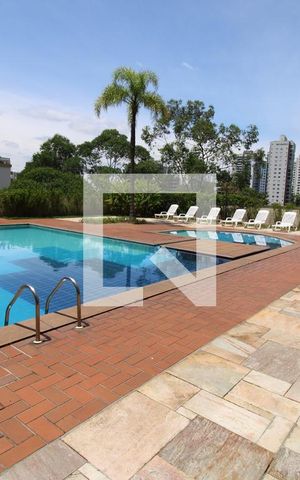Apartamento à venda com 178m², 3 quartos e sem vagaÁrea comum - Piscina