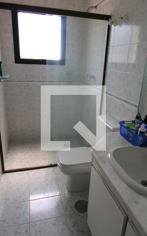 Apartamento à venda com 178m², 3 quartos e sem vagaBanheiro da Suíte 2