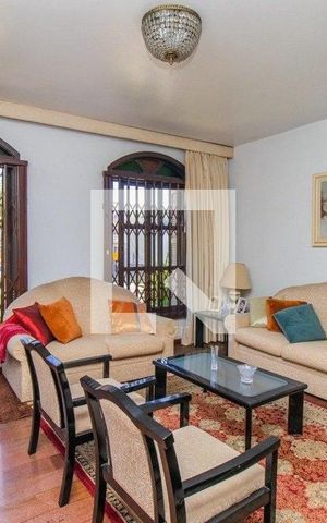 Casa à venda com 500m², 6 quartos e 2 vagas