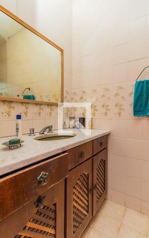Casa à venda com 500m², 6 quartos e 2 vagas