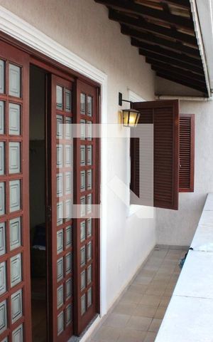 Casa à venda com 182m², 3 quartos e 2 vagasSacada