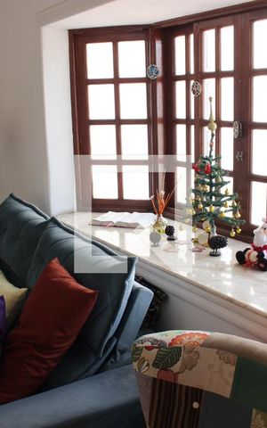 Casa à venda com 182m², 3 quartos e 2 vagasSala