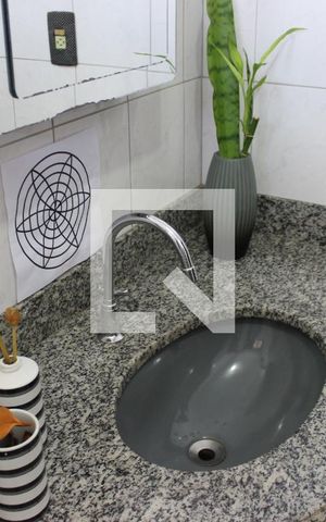 Casa à venda com 182m², 3 quartos e 2 vagasBanheiro 2
