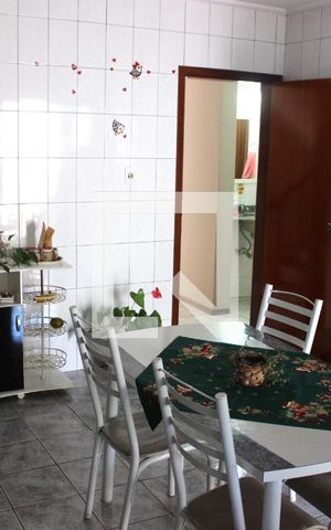 Casa à venda com 182m², 3 quartos e 2 vagasCozinha