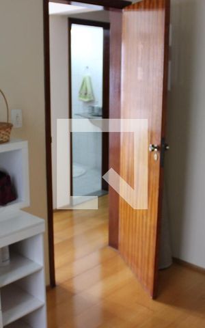 Casa à venda com 182m², 3 quartos e 2 vagasQuarto 1