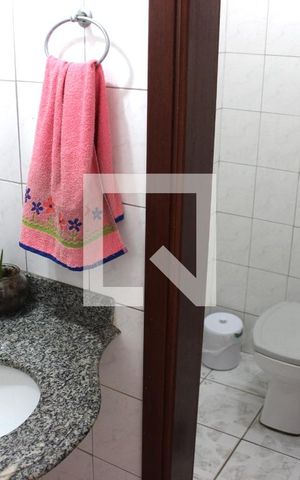 Casa à venda com 182m², 3 quartos e 2 vagasBanheiro Social