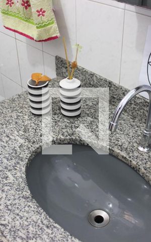 Casa à venda com 182m², 3 quartos e 2 vagasBanheiro 2