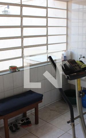 Casa à venda com 182m², 3 quartos e 2 vagasÁrea de Serviço