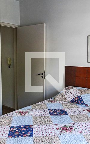 Casa à venda com 160m², 3 quartos e 2 vagas Casa à venda com 160m², 3 quartos e 2 vagasSuíte