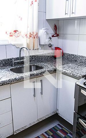 Casa à venda com 160m², 3 quartos e 2 vagas Casa à venda com 160m², 3 quartos e 2 vagasCozinha