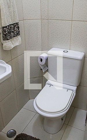 Casa à venda com 160m², 3 quartos e 2 vagas Casa à venda com 160m², 3 quartos e 2 vagasLavabo