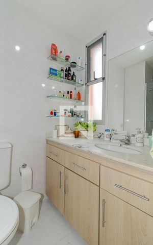 Apartamento para alugar com 59m², 2 quartos e 1 vaga Apartamento para alugar com 59m², 2 quartos e 1 vagaBanheiro