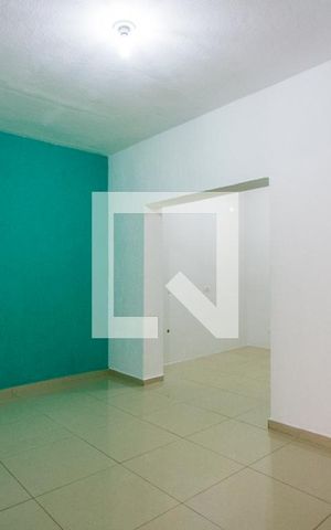 Casa à venda com 81m², 2 quartos e sem vaga Casa à venda com 81m², 2 quartos e sem vagaSala 1