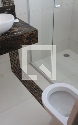 Casa para alugar com 205m², 6 quartos e 4 vagasBanheiro da Suíte 1