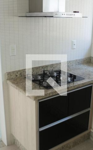 Casa para alugar com 205m², 6 quartos e 4 vagasCozinha
