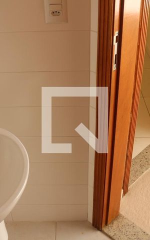Casa para alugar com 205m², 6 quartos e 4 vagasBanheiro de serviço
