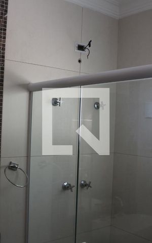 Casa para alugar com 205m², 6 quartos e 4 vagasBanheiro da Suíte 1