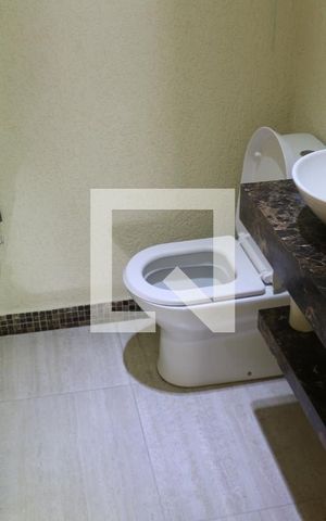 Casa para alugar com 205m², 6 quartos e 4 vagasLavabo
