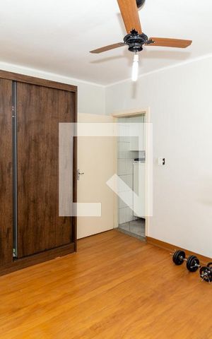 Casa para alugar com 360m², 8 quartos e 1 vagaQuarto 2 (Casa 3)