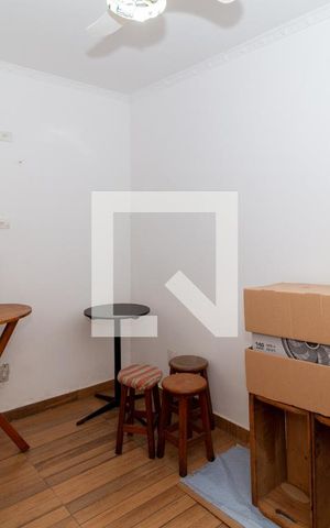 Casa para alugar com 360m², 8 quartos e 1 vaga (Casa 2)