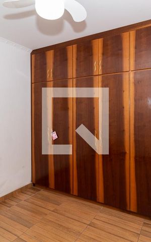Casa para alugar com 360m², 8 quartos e 1 vaga (Casa 2)