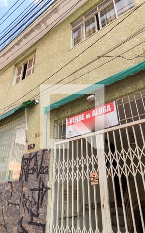 Casa para alugar com 360m², 8 quartos e 1 vagaFachada