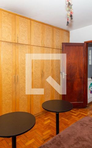 Casa para alugar com 360m², 8 quartos e 1 vagaQuarto 1 (Casa 1)
