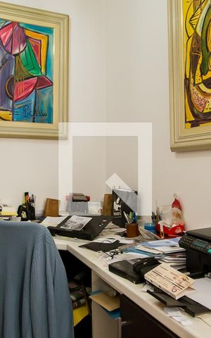 Apartamento à venda com 72m², 2 quartos e 1 vaga Apartamento à venda com 72m², 2 quartos e 1 vagaEscritório