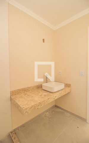 Casa à venda com 146m², 3 quartos e 3 vagas Casa à venda com 146m², 3 quartos e 3 vagasBanheiro 3