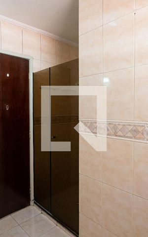 Casa para alugar com 100m², 3 quartos e 1 vaga Casa para alugar com 100m², 3 quartos e 1 vagaBanheiro Social