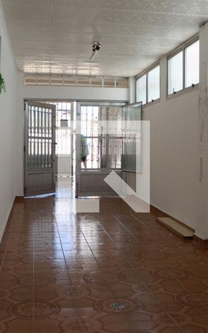 Casa para alugar com 150m², 3 quartos e 4 vagasEntrada