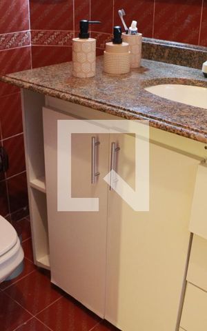 Casa para alugar com 150m², 3 quartos e 4 vagasBanheiro Social