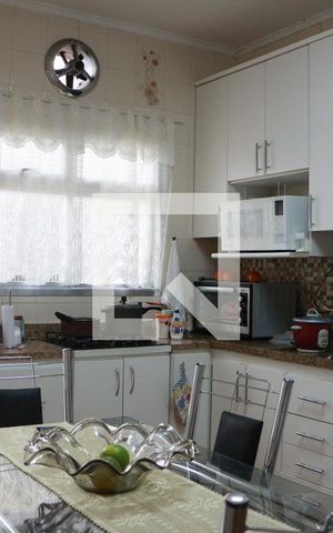 Casa para alugar com 150m², 3 quartos e 4 vagasCozinha