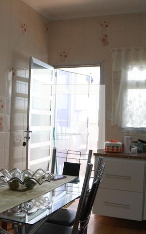 Casa para alugar com 150m², 3 quartos e 4 vagasCozinha