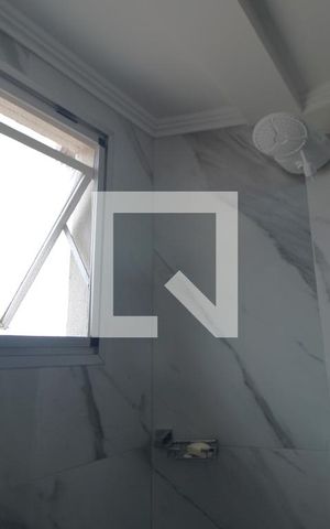 Apartamento para alugar com 65m², 2 quartos e 1 vagaChuveiro