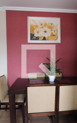 Apartamento para alugar com 65m², 2 quartos e 1 vagaSala