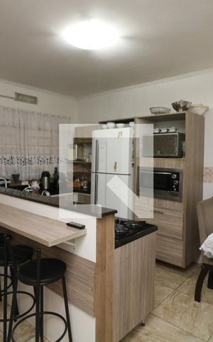 Casa à venda com 168m², 3 quartos e 3 vagasCozinha