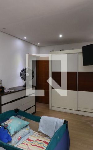 Casa à venda com 168m², 3 quartos e 3 vagasSuíte