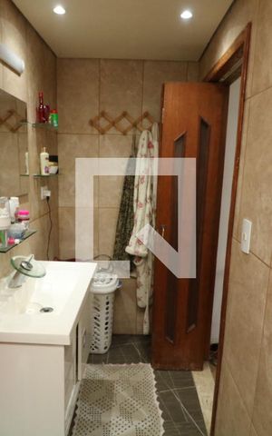 Casa à venda com 168m², 3 quartos e 3 vagasBanheiro da Suíte