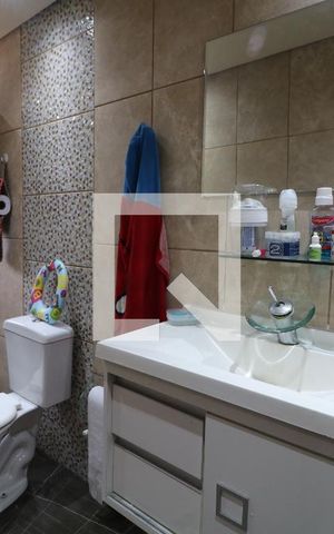 Casa à venda com 168m², 3 quartos e 3 vagasBanheiro da Suíte