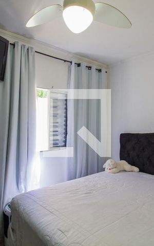 Casa para alugar com 80m², 2 quartos e sem vagaSuíte