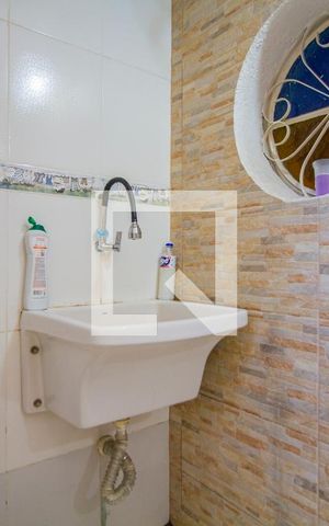 Casa para alugar com 80m², 2 quartos e sem vagaÁrea de Serviço