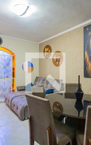Casa para alugar com 80m², 2 quartos e sem vagaSala