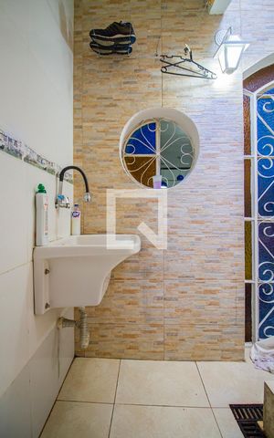 Casa para alugar com 80m², 2 quartos e sem vagaÁrea de Serviço