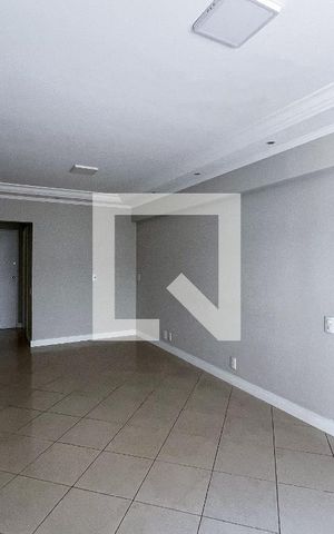 Apartamento à venda com 66m², 2 quartos e 1 vagaSala