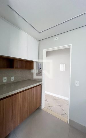 Apartamento à venda com 66m², 2 quartos e 1 vagaÁrea de Serviço