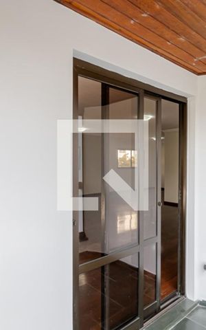 Apartamento para alugar com 217m², 4 quartos e 3 vagas Apartamento para alugar com 217m², 4 quartos e 3 vagasSacada da Sala